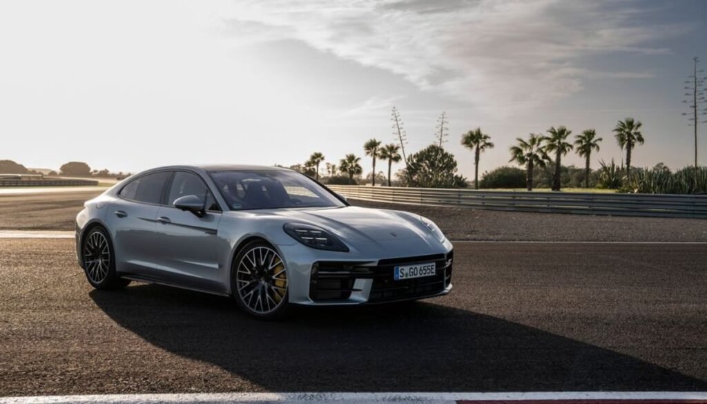 Porsche Panamera 2024